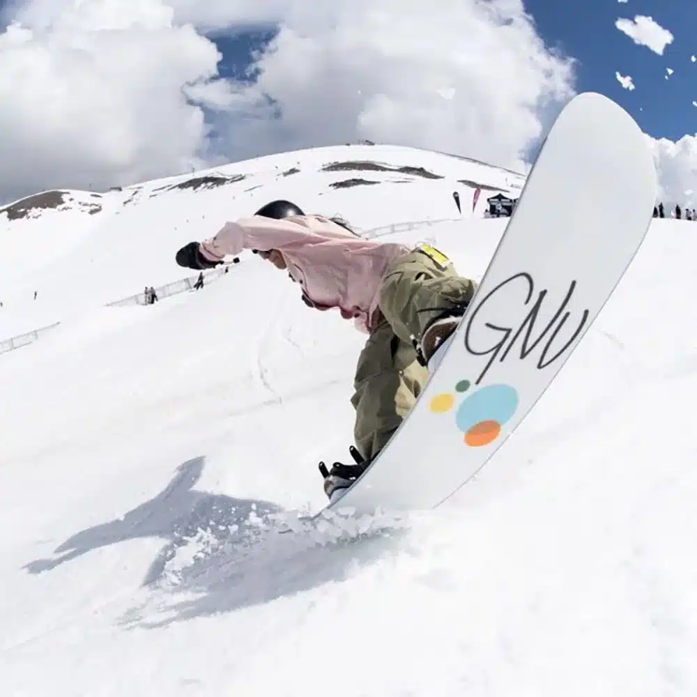 Snowboarder with Nidecker Supermatic step-in binding