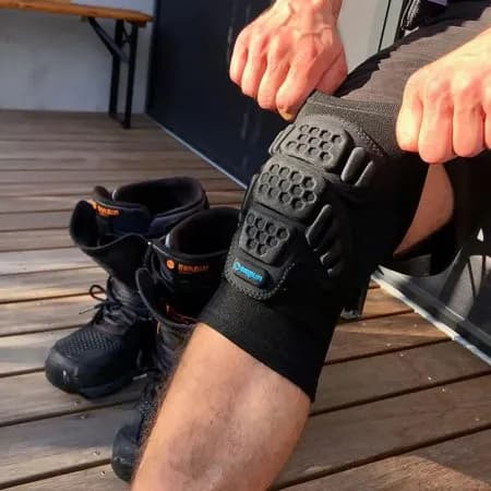 Amplifi Knee Sleeve - Knee Protector